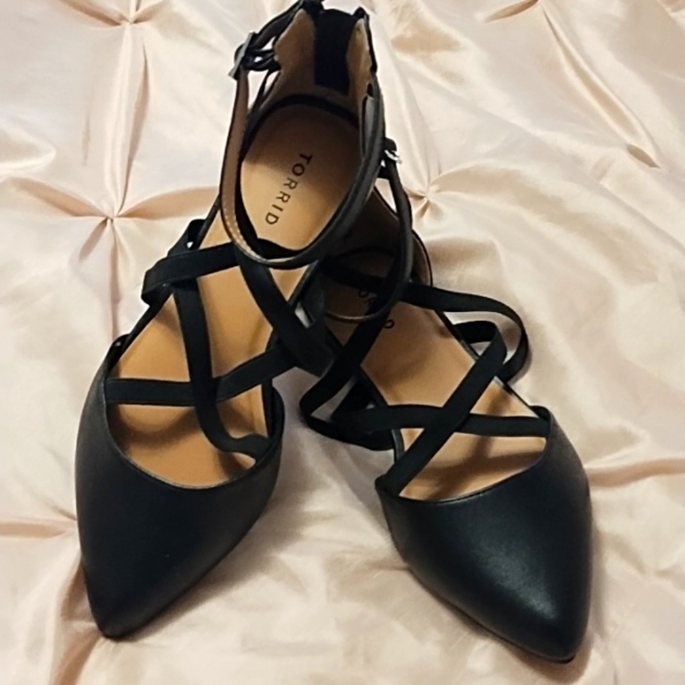 Strappy zip up flats